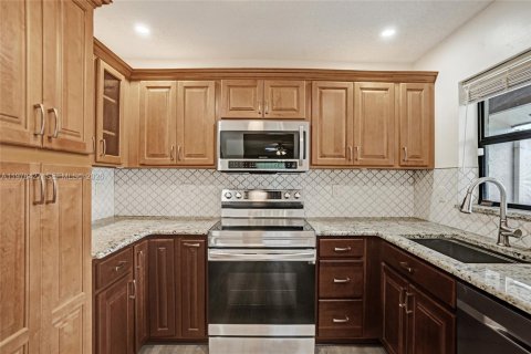 Copropriété à vendre à Coconut Creek, Floride: 2 chambres, 90.86 m2 № 2042164 - photo 7