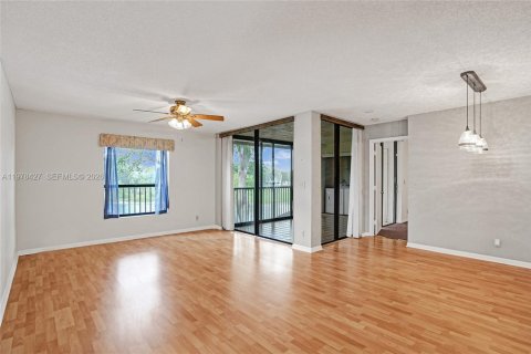Copropriété à vendre à Coconut Creek, Floride: 2 chambres, 90.86 m2 № 2042164 - photo 8