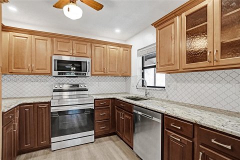 Copropriété à vendre à Coconut Creek, Floride: 2 chambres, 90.86 m2 № 2042164 - photo 4