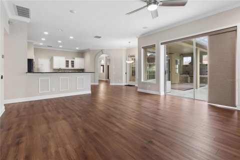 Villa ou maison à vendre à Wesley Chapel, Floride: 4 chambres, 248.61 m2 № 2150296 - photo 15