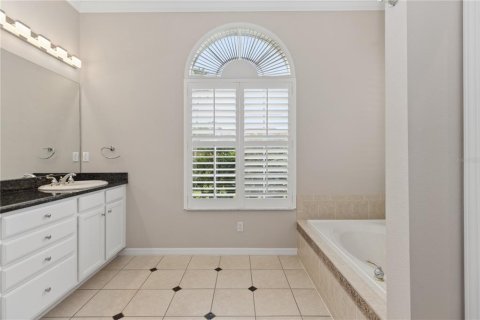 Villa ou maison à vendre à Wesley Chapel, Floride: 4 chambres, 248.61 m2 № 2150296 - photo 27