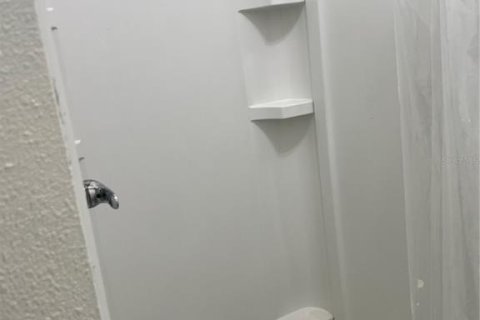 Appartement à louer à Kissimmee, Floride: 1 chambre, 46.45 m2 № 1819496 - photo 4
