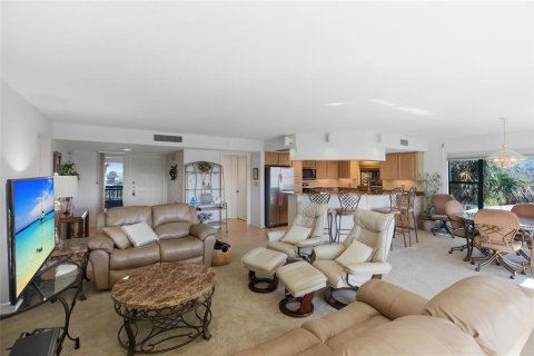 Copropriété à vendre à Punta Gorda, Floride: 2 chambres, 140.84 m2 № 2125576 - photo 10