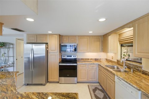 Copropriété à vendre à Punta Gorda, Floride: 2 chambres, 140.84 m2 № 2125576 - photo 11