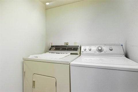 Copropriété à vendre à Punta Gorda, Floride: 2 chambres, 140.84 m2 № 2125576 - photo 24