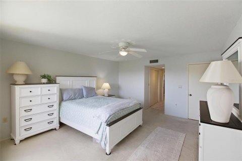 Copropriété à vendre à Punta Gorda, Floride: 2 chambres, 140.84 m2 № 2125576 - photo 16