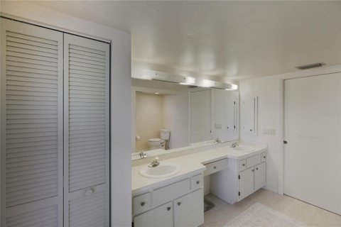 Copropriété à vendre à Punta Gorda, Floride: 2 chambres, 140.84 m2 № 2125576 - photo 18