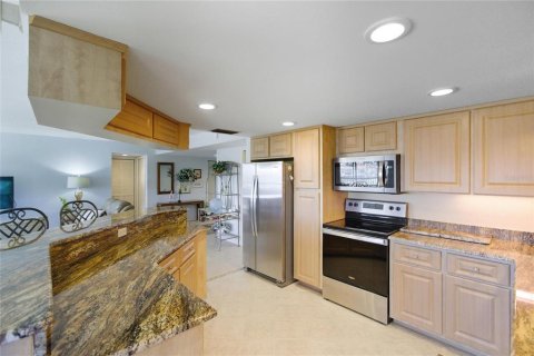 Copropriété à vendre à Punta Gorda, Floride: 2 chambres, 140.84 m2 № 2125576 - photo 4