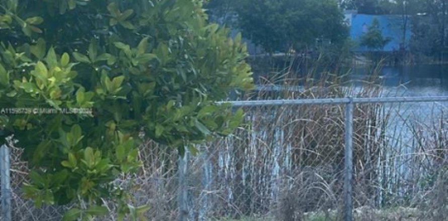 Office in Doral, Florida № 1207359