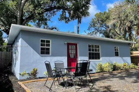 House in Fort Lauderdale, Florida 3 bedrooms, 180.42 sq.m. № 2049422 - photo 23