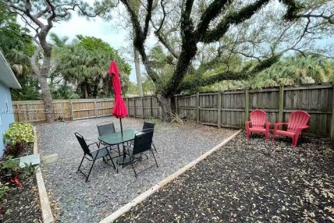 House in Fort Lauderdale, Florida 3 bedrooms, 180.42 sq.m. № 2049422 - photo 24