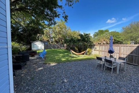House in Fort Lauderdale, Florida 3 bedrooms, 180.42 sq.m. № 2049422 - photo 22