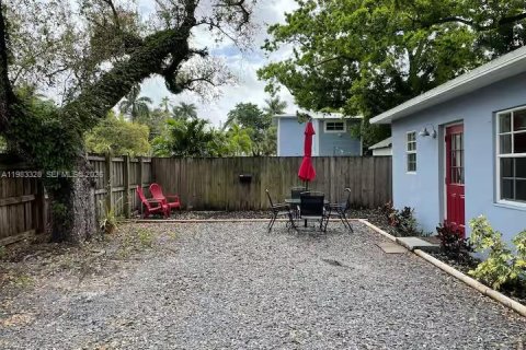 House in Fort Lauderdale, Florida 3 bedrooms, 180.42 sq.m. № 2049422 - photo 25