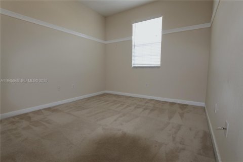 Снять в аренду таунхаус в Катлер-Бей, Флорида 3 спальни, 131.55м2, № 2005677 - фото 14