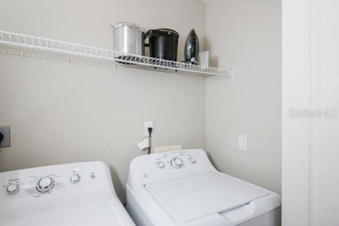House in Bradenton, Florida 3 bedrooms, 133.69 sq.m. № 2213752 - photo 21