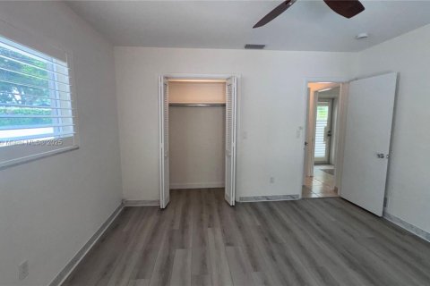 Villa ou maison à louer à Wilton Manors, Floride: 3 chambres, 155.33 m2 № 1895315 - photo 21