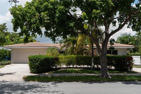 Villa ou maison à louer à Wilton Manors, Floride: 3 chambres, 155.33 m2 № 1895315 - photo 3