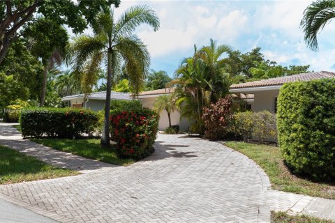 Villa ou maison à louer à Wilton Manors, Floride: 3 chambres, 155.33 m2 № 1895315 - photo 4