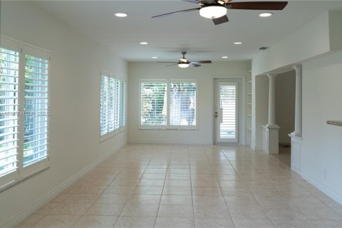 Villa ou maison à louer à Wilton Manors, Floride: 3 chambres, 155.33 m2 № 1895315 - photo 9