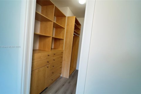 Casa en alquiler en Wilton Manors, Florida, 3 dormitorios, 155.33 m2 № 1895315 - foto 30