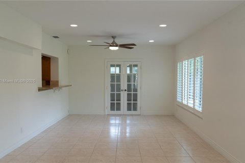 Villa ou maison à louer à Wilton Manors, Floride: 3 chambres, 155.33 m2 № 1895315 - photo 10