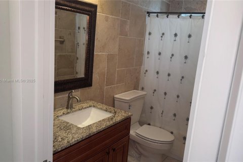 Villa ou maison à louer à Wilton Manors, Floride: 3 chambres, 155.33 m2 № 1895315 - photo 22
