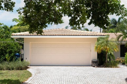 Villa ou maison à louer à Wilton Manors, Floride: 3 chambres, 155.33 m2 № 1895315 - photo 2
