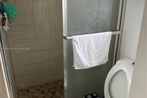 Condo in Sunrise, Florida, 2 bedrooms  № 2064673 - photo 19