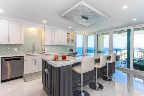 Condominio en venta en Clearwater, Florida, 3 dormitorios, 240.99 m2 № 1587442 - foto 17