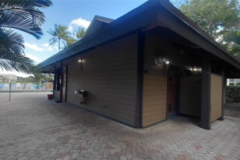Condominio en venta en Davie, Florida, 1 dormitorio, 87.33 m2 № 2034799 - foto 17