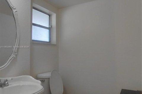 Condominio en venta en Davie, Florida, 1 dormitorio, 87.33 m2 № 2034799 - foto 6