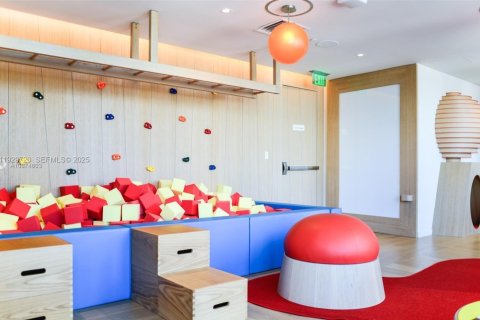 Condominio en alquiler en Miami, Florida, 1 dormitorio, 77.95 m2 № 1988588 - foto 25