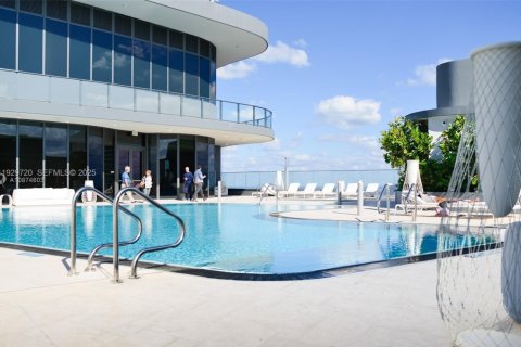 Condominio en alquiler en Miami, Florida, 1 dormitorio, 77.95 m2 № 1988588 - foto 15