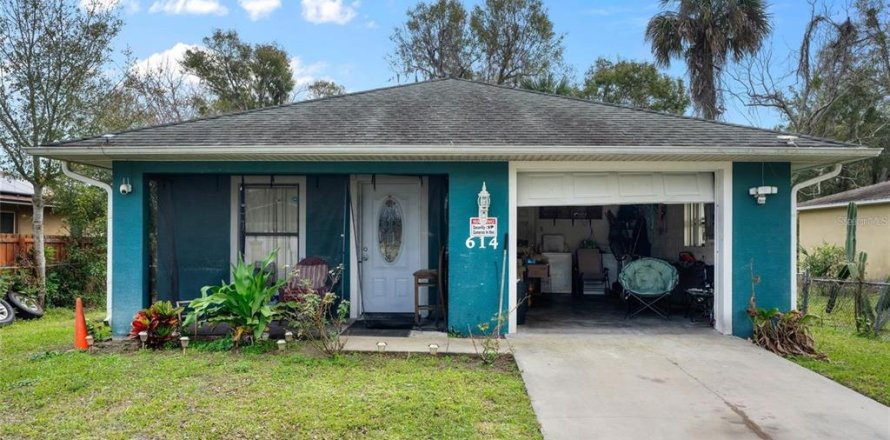 House in New Smyrna Beach, Florida 2 bedrooms, 104.05 sq.m. № 1886436