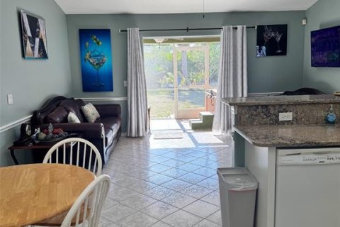 Casa en alquiler en Rotonda, Florida, 3 dormitorios, 106.37 m2 № 1684984 - foto 4