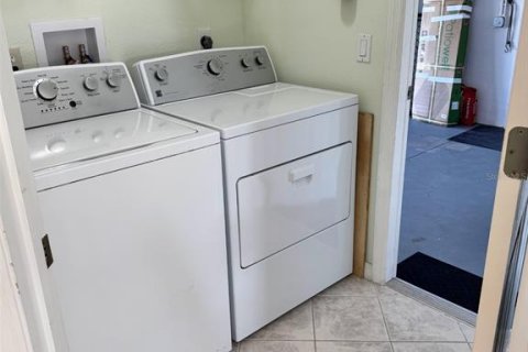 Casa en alquiler en Rotonda, Florida, 3 dormitorios, 106.37 m2 № 1684984 - foto 13