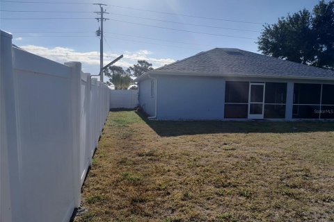 Casa en alquiler en Rotonda, Florida, 3 dormitorios, 106.37 m2 № 1684984 - foto 14
