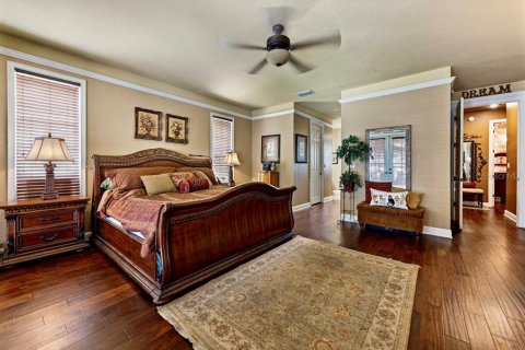 House in Lake Wales, Florida 4 bedrooms, 422.24 sq.m. № 2118419 - photo 30