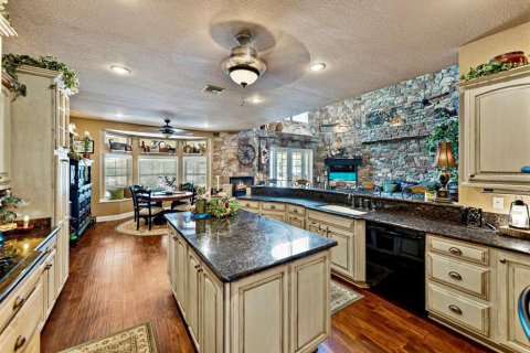 House in Lake Wales, Florida 4 bedrooms, 422.24 sq.m. № 2118419 - photo 23