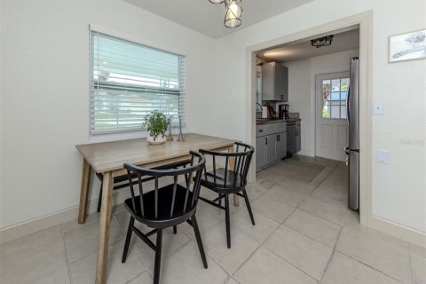 Casa en venta en Venice, Florida, 2 dormitorios, 104.7 m2 № 2215978 - foto 27