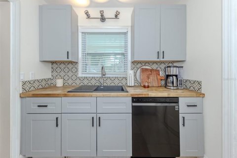 Casa en venta en Venice, Florida, 2 dormitorios, 104.7 m2 № 2215978 - foto 16
