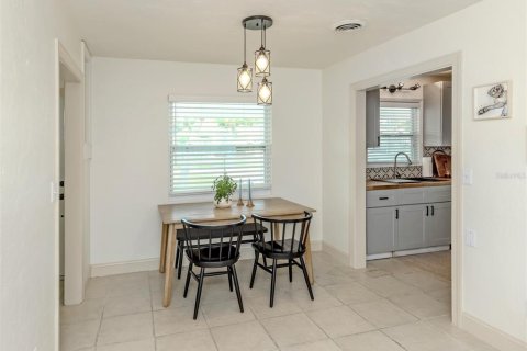 Casa en venta en Venice, Florida, 2 dormitorios, 104.7 m2 № 2215978 - foto 28