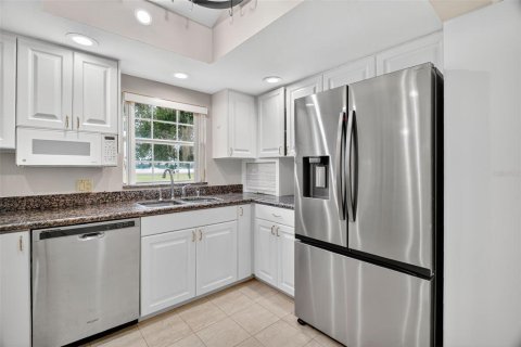Casa en alquiler en Eustis, Florida, 2 dormitorios, 97.36 m2 № 1915454 - foto 17