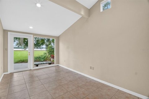Casa en alquiler en Eustis, Florida, 2 dormitorios, 97.36 m2 № 1915454 - foto 24
