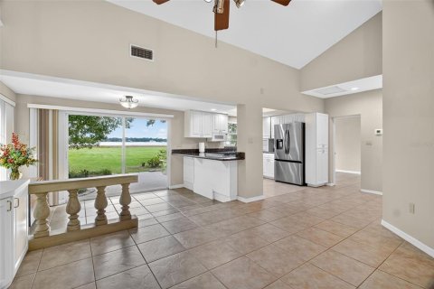 Casa en alquiler en Eustis, Florida, 2 dormitorios, 97.36 m2 № 1915454 - foto 11
