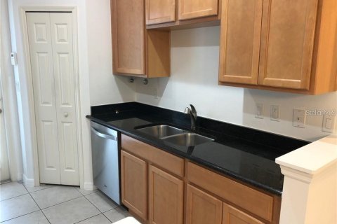 Townhouse in Orlando, Florida 4 bedrooms, 143.81 sq.m. № 2377838 - photo 6