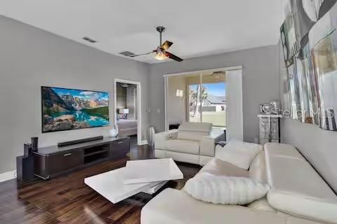 Villa ou maison à louer à Kissimmee, Floride: 2 chambres, 131.64 m2 № 2156553 - photo 9