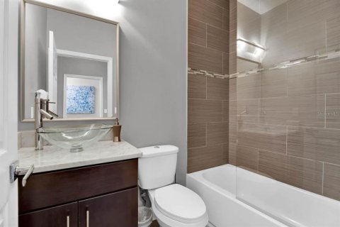 Villa ou maison à louer à Kissimmee, Floride: 2 chambres, 131.64 m2 № 2156553 - photo 25