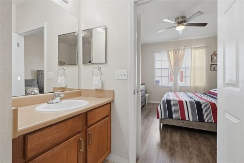 Copropriété à vendre à Orlando, Floride: 2 chambres, 97.18 m2 № 2215428 - photo 12