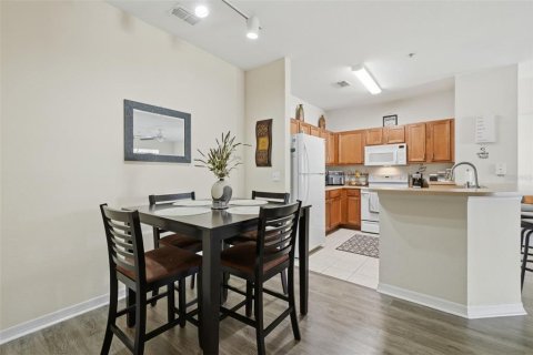 Copropriété à vendre à Orlando, Floride: 2 chambres, 97.18 m2 № 2215428 - photo 7
